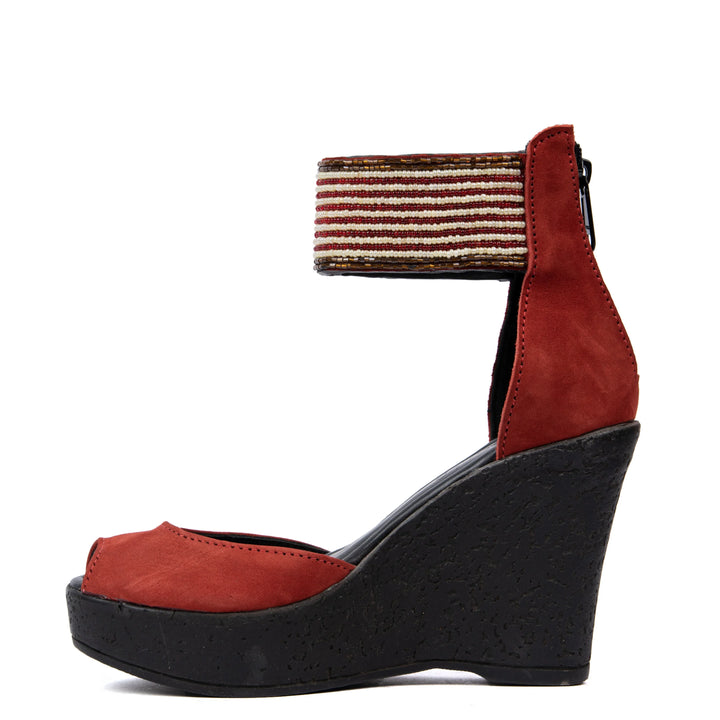 Ikwetta Almond Wedge