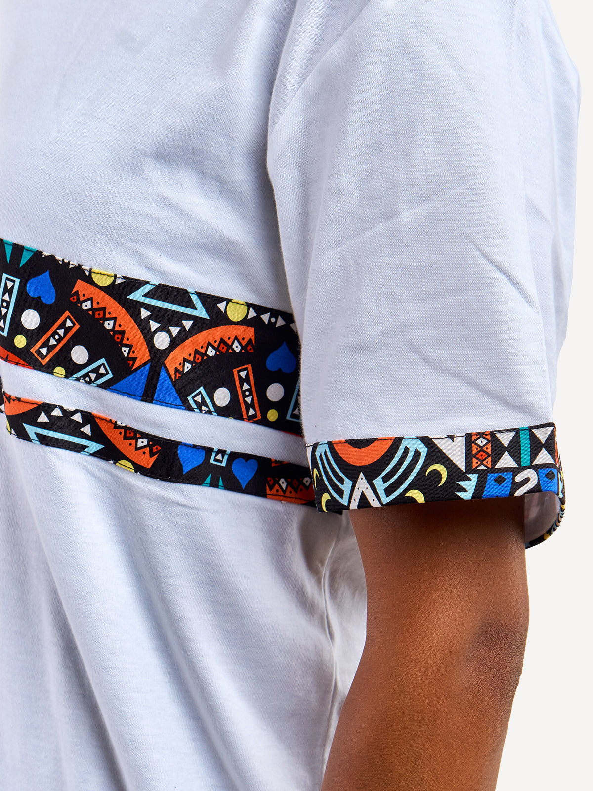 Kitu Kali Premium Ts: White with Blue Tribal 2 Strip