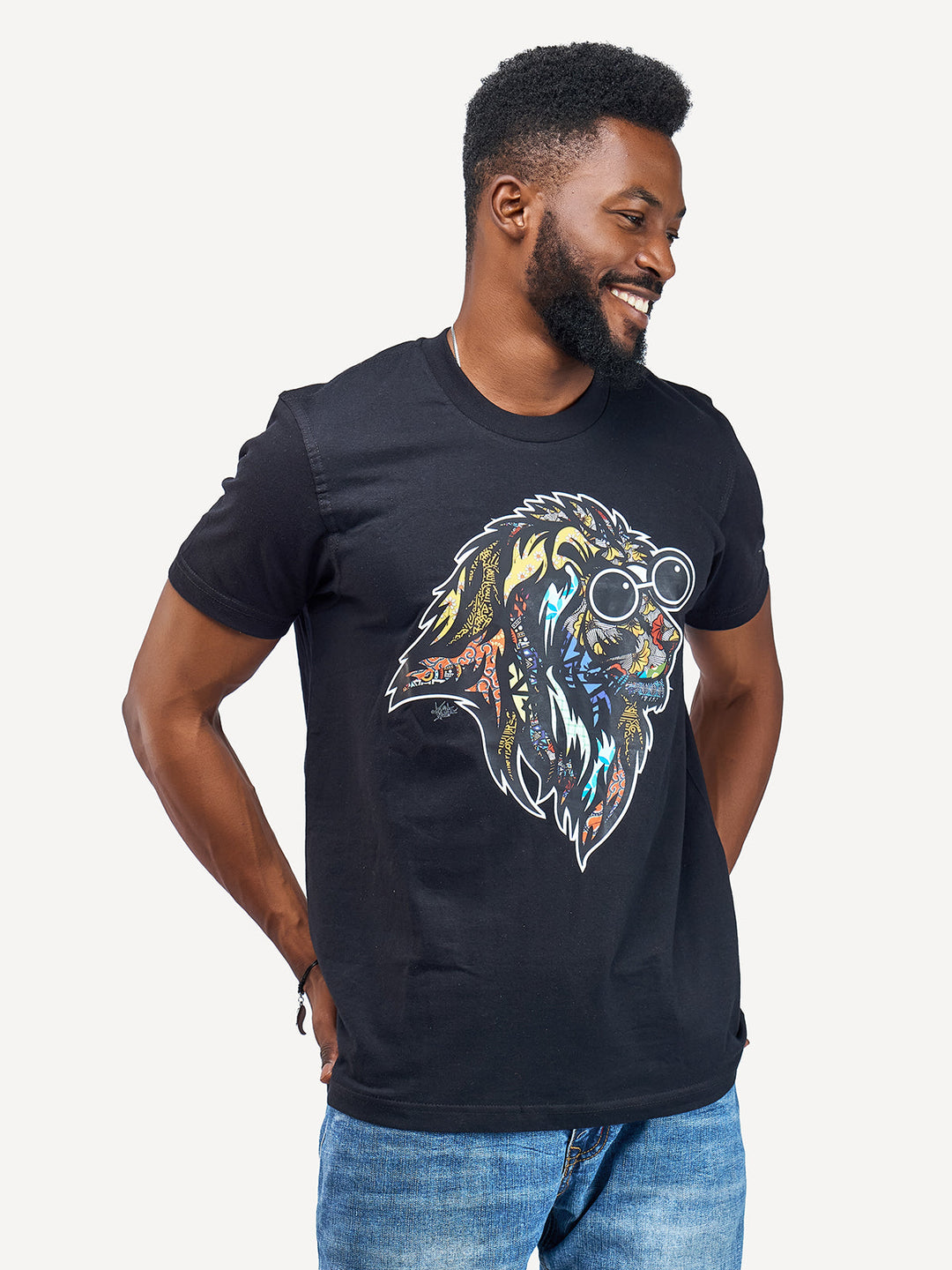 Kitu Kali Graphic Ts: Black with Simba