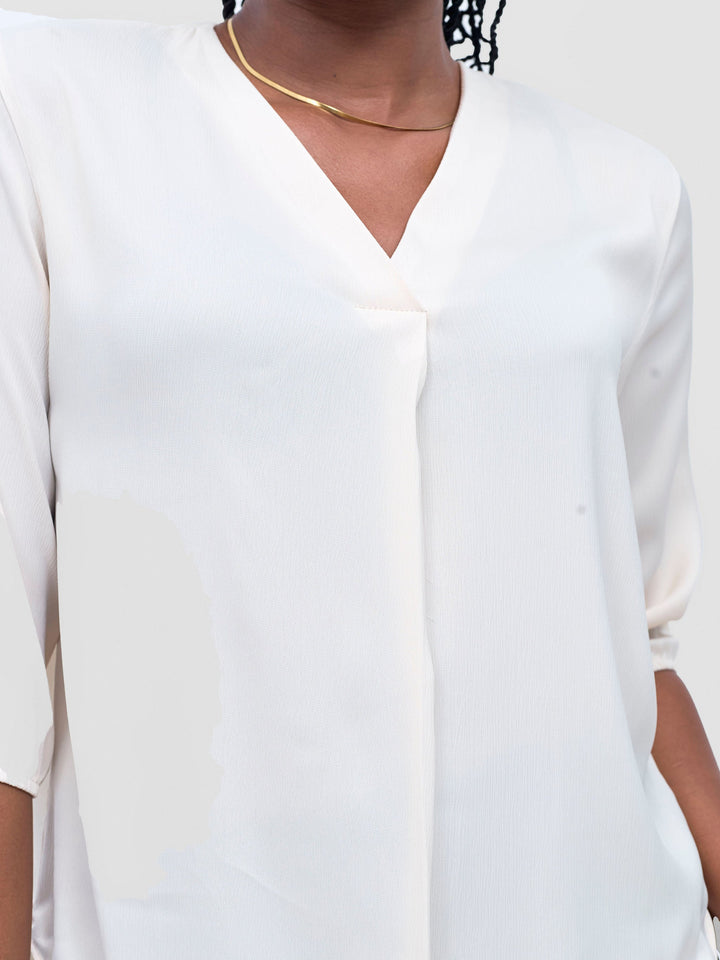 Vivo Dua 3/4 Sleeved V Neck Shirt - Buttermilk