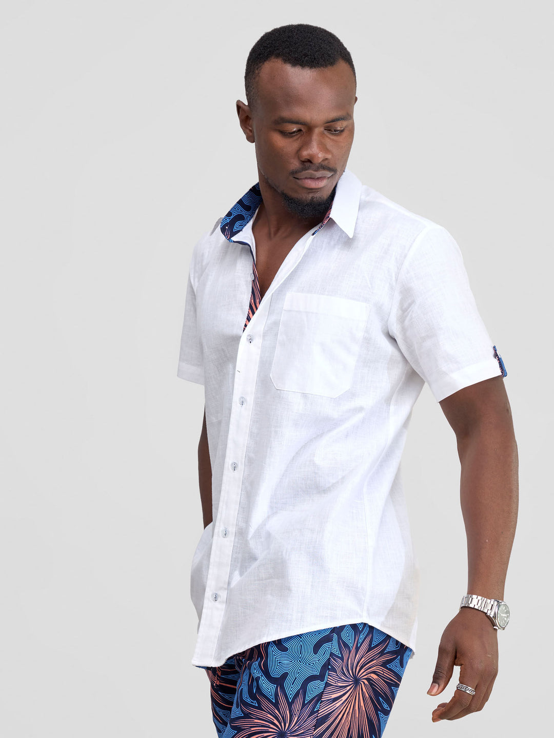 Safari Men's Short Sleeve Shirt - White / Tana Print