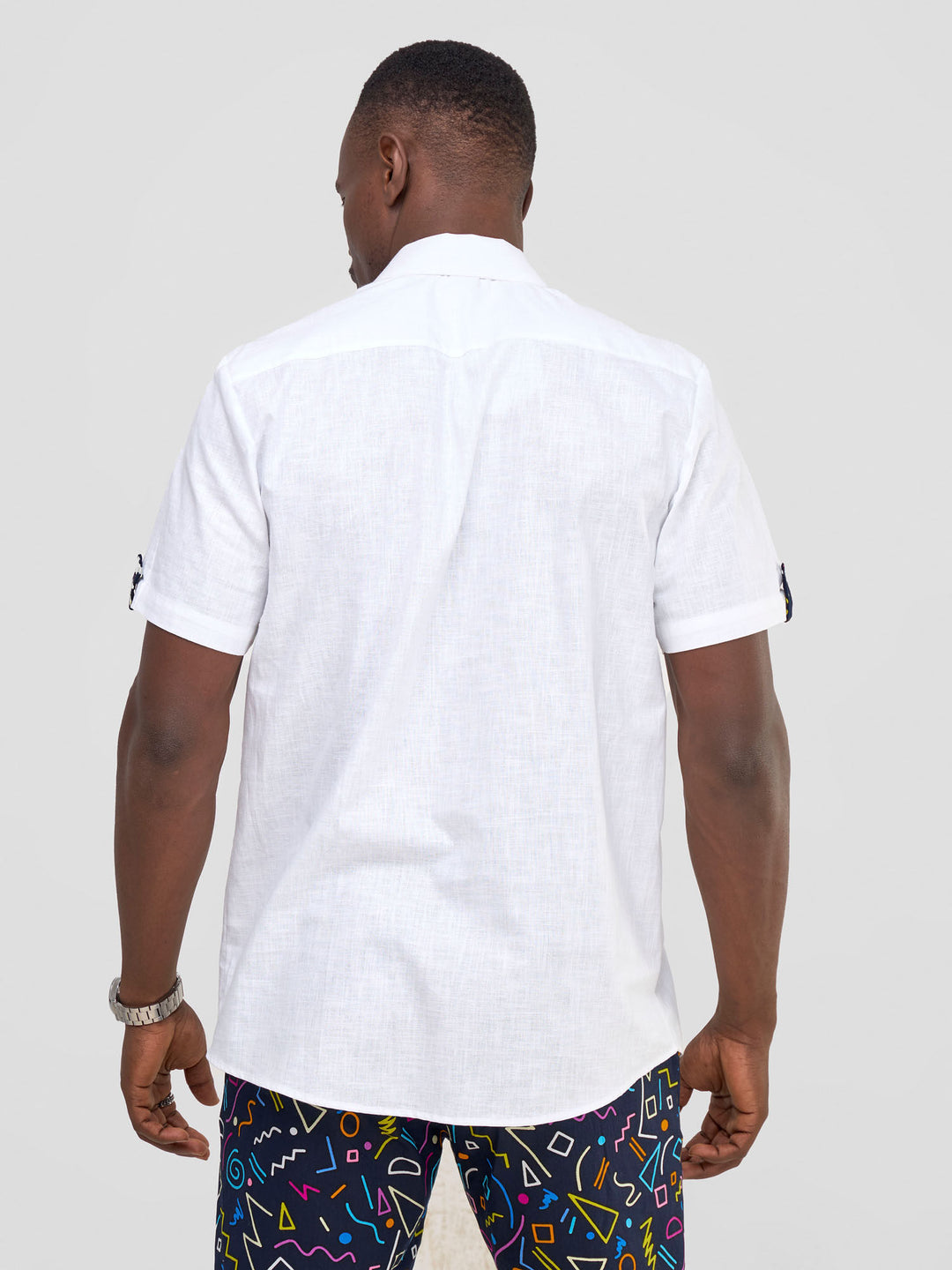 Safari Men's Short Sleeve Shirt - White / Tari Print