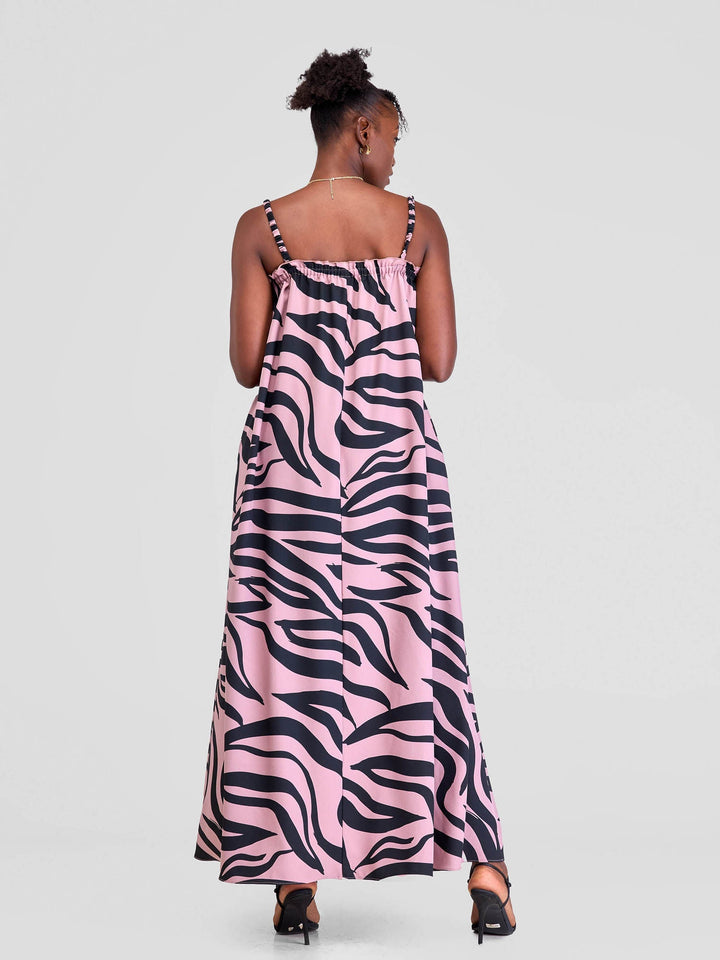 Vivo Situ Ruffle Neck Maxi Dress- Peach / Black Tiri Print