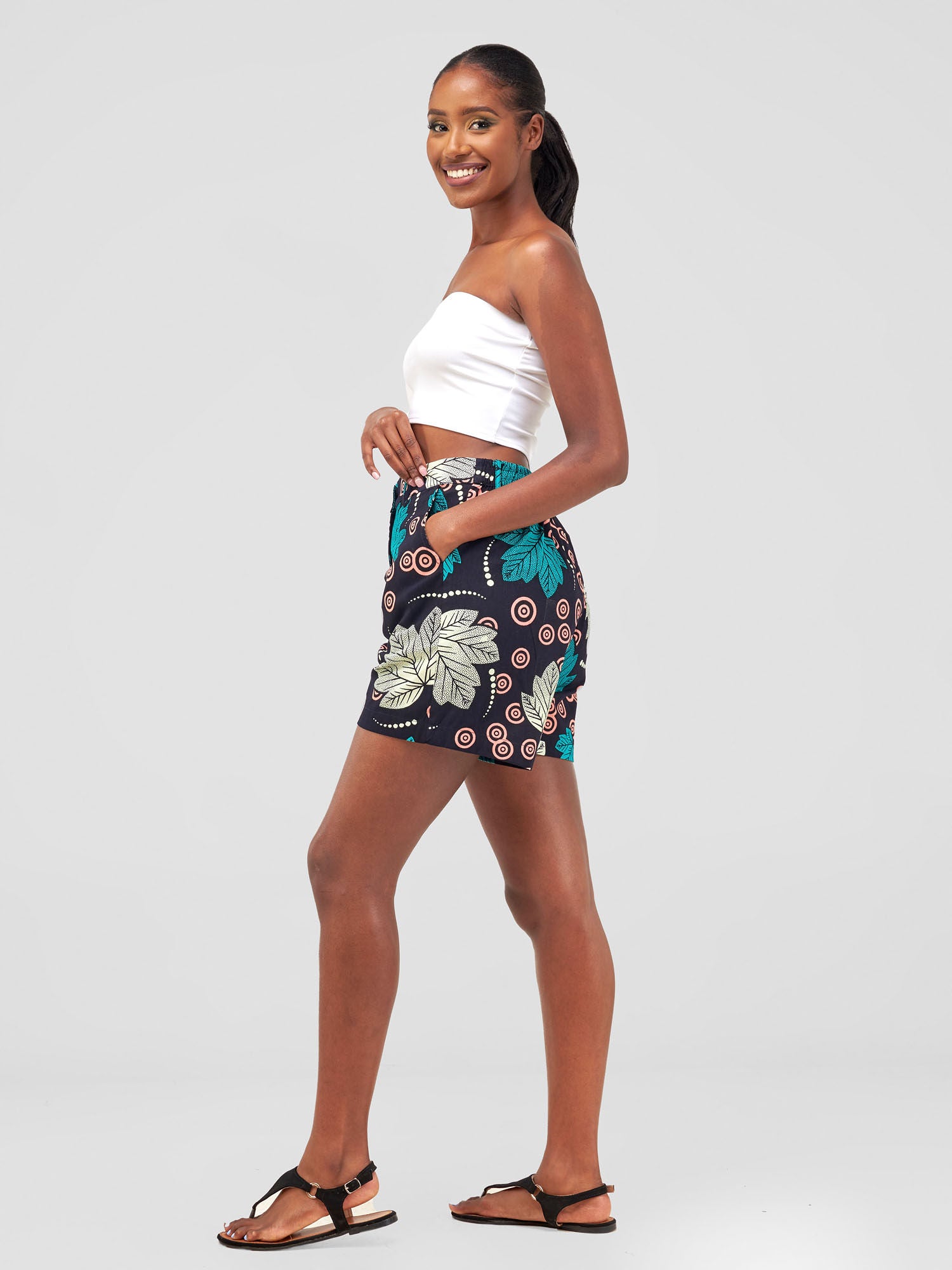 Vivo Must Have Shorts - Lira Print