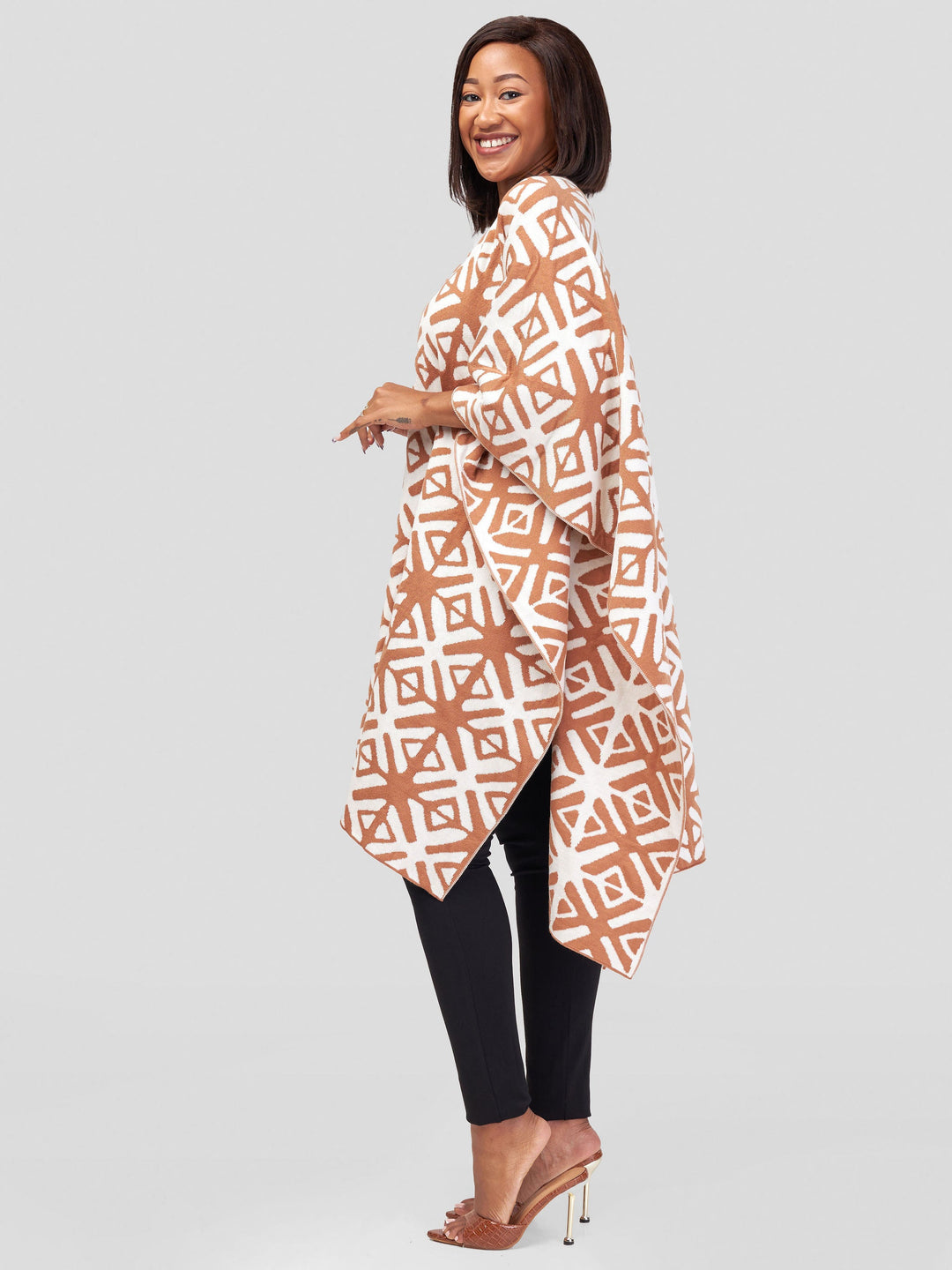 Vivo Reversible Poncho without Fringes- Caramel / Off White Heshi Print